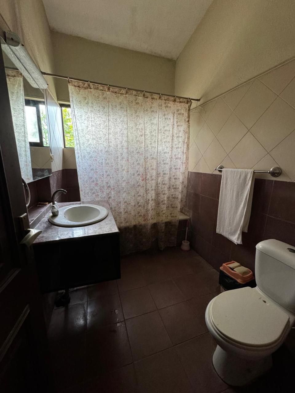 Casa Blanca Boutique Guest House Islamabad Extérieur photo